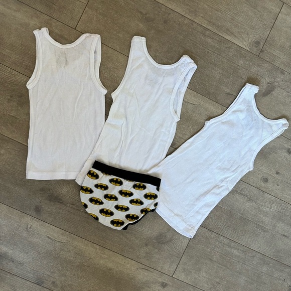2T/3T Toddler Boy White tank Under Shirts & Batman Undies bundle - Picture 6 of 8